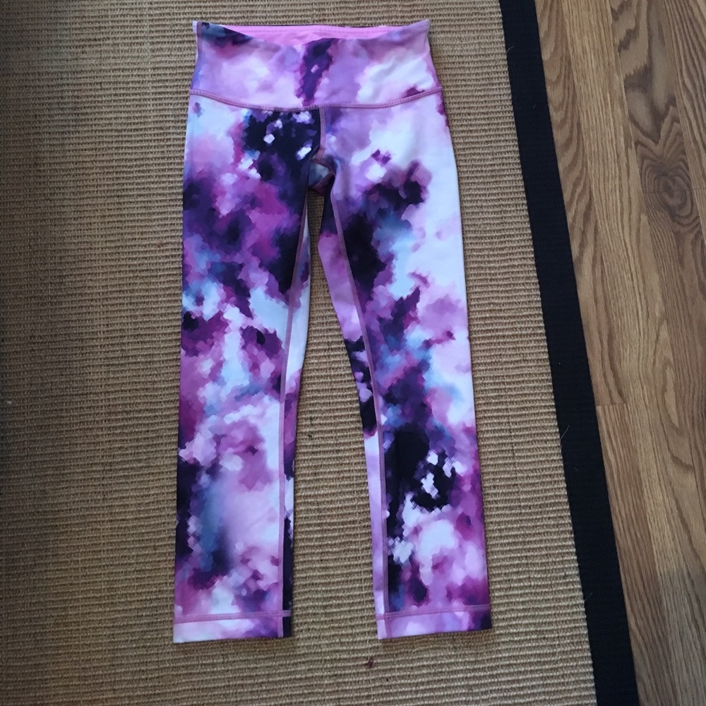 Soul Cycle lululemon wunder under crop
